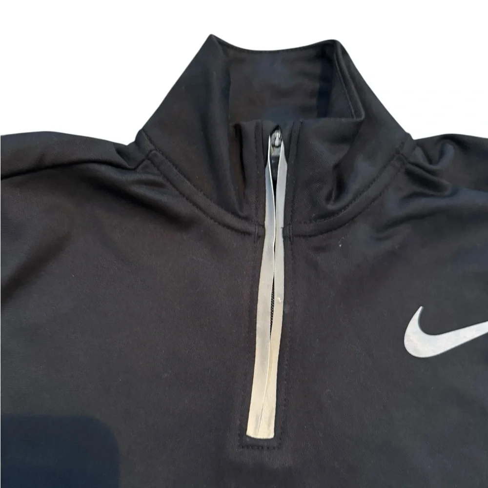Girls Nike Dri fit long sleeve top & joggers. Both are XS EUC